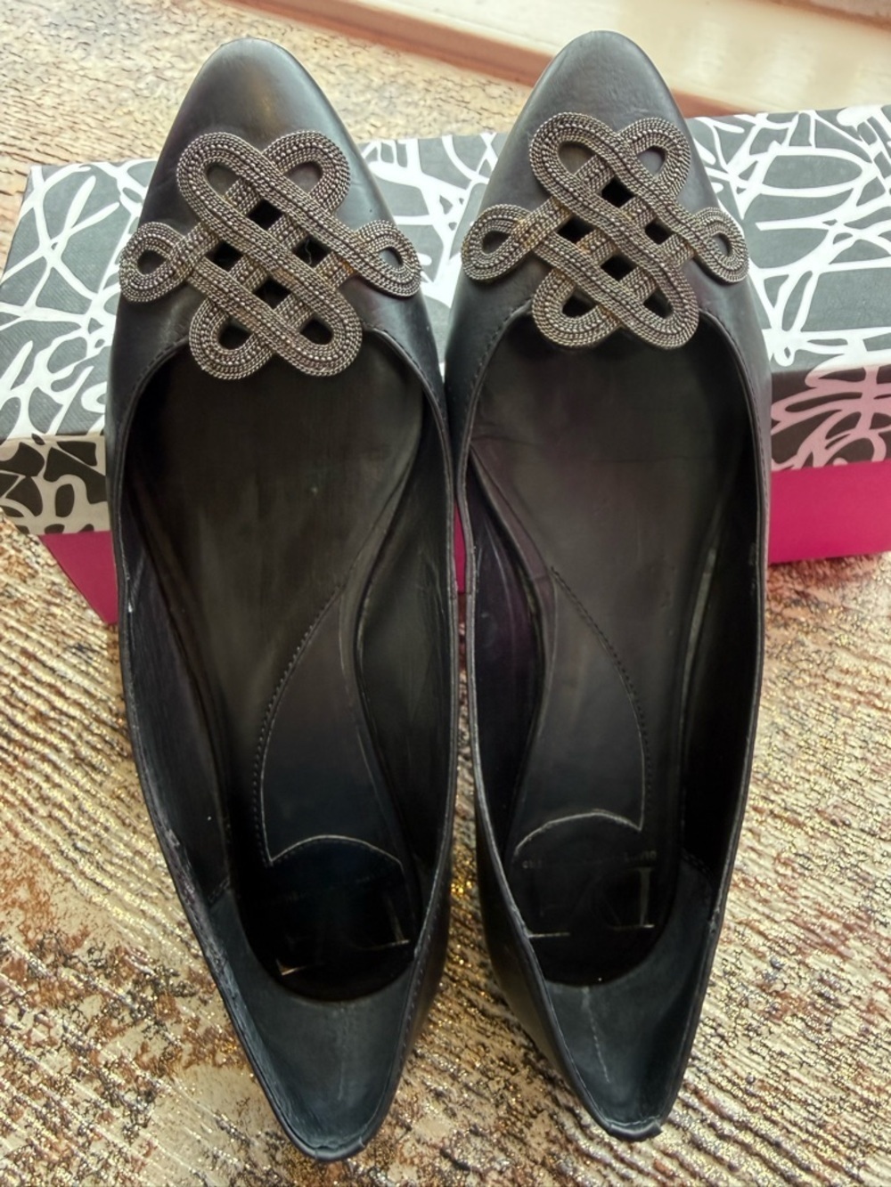 DVF Magnolia Black Nappa Leather Flats Knot Detail Pointed Toe 6.5